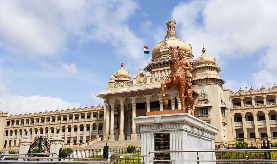 A Walking tour that makes you fall in love with Bangalore again- Vidhana Soudha